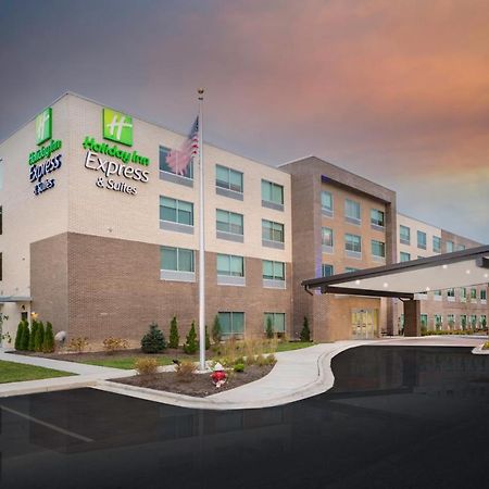 Holiday Inn Express - Brevard By Ihg Exterior photo