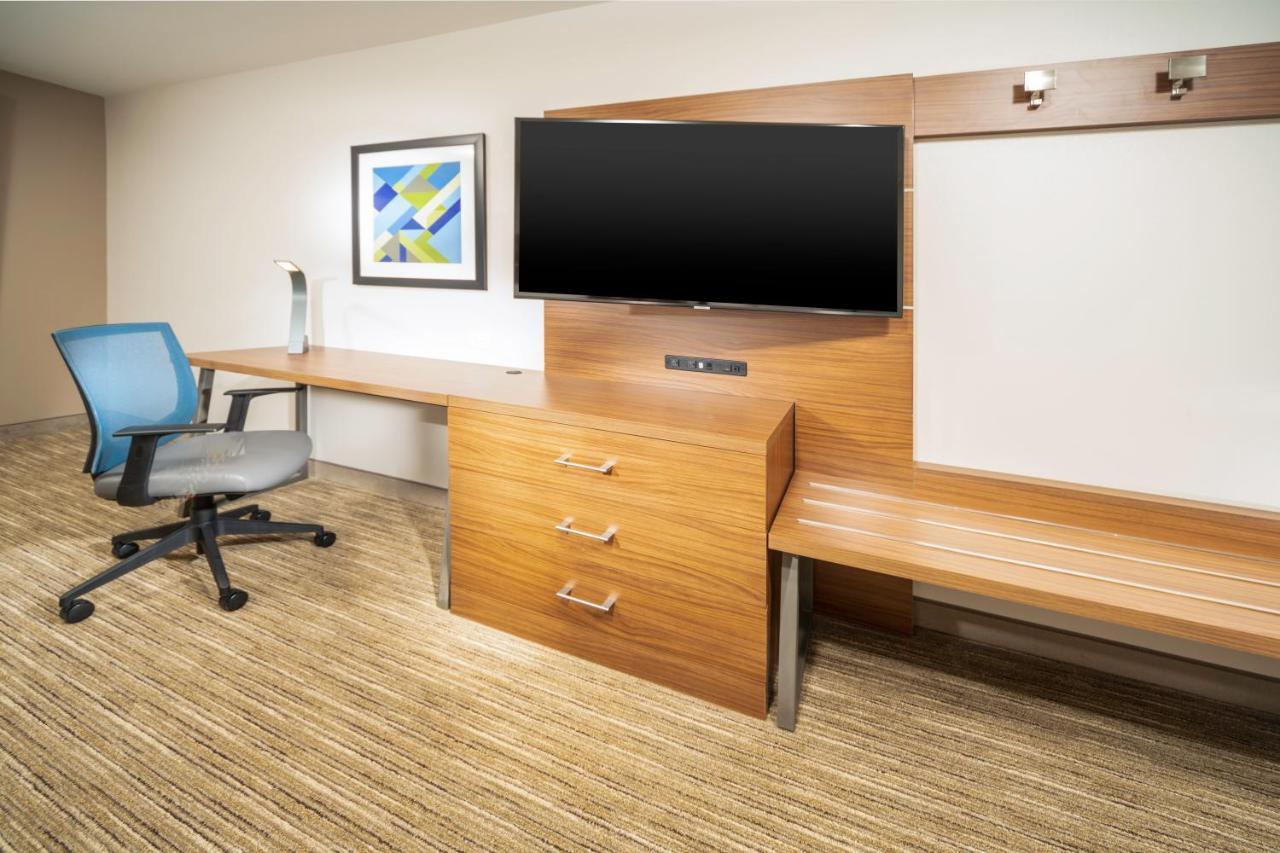 Holiday Inn Express - Brevard By Ihg Exterior photo